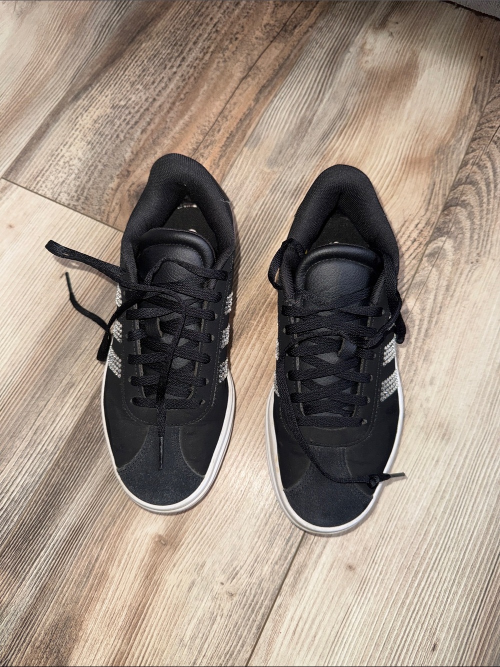 Kids Vl Court Bold Lifestyle Shoes (Big Kid) size 4